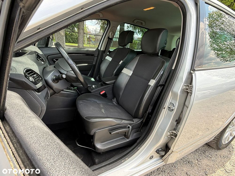 Renault Scenic ENERGY dCi 130 INITIALE PARIS - 11