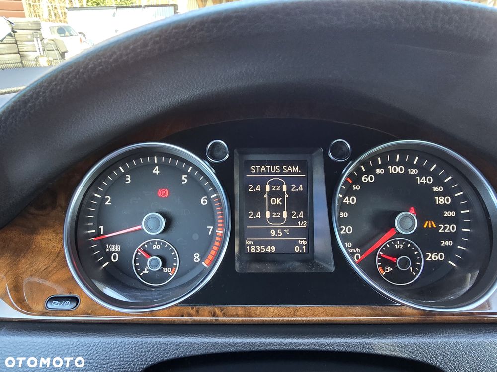 Volkswagen Passat - 40