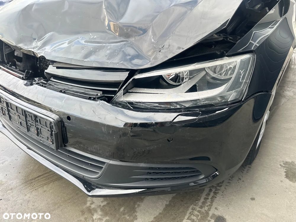 Volkswagen Jetta 1.2 TSI Trendline - 14