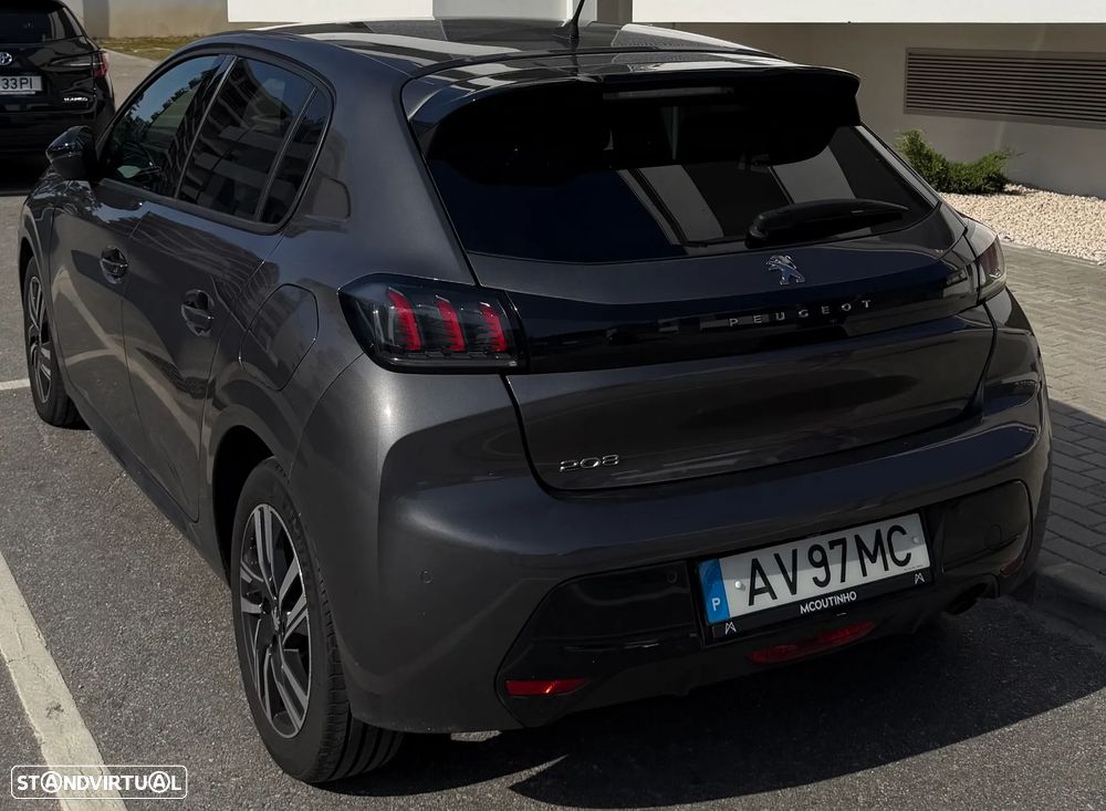 Peugeot 208 1.2 PureTech Allure EAT8 - 5