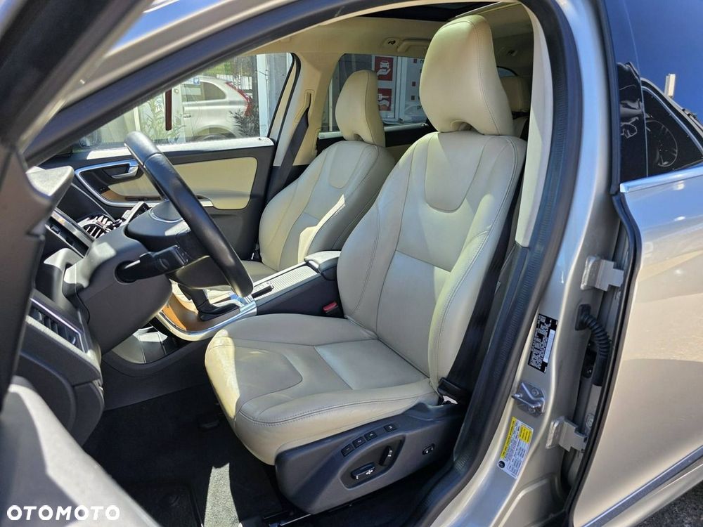 Volvo XC 60 T5 Geartronic Kinetic - 6
