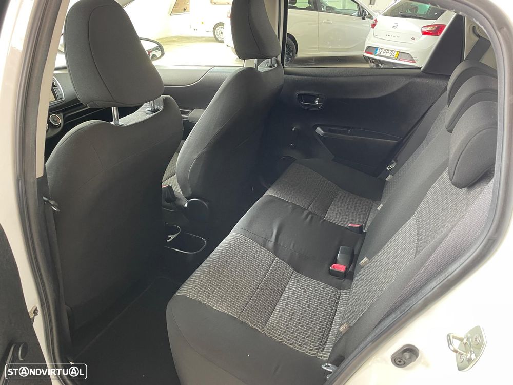 Toyota Yaris 1.33 VVT-i Active - 19