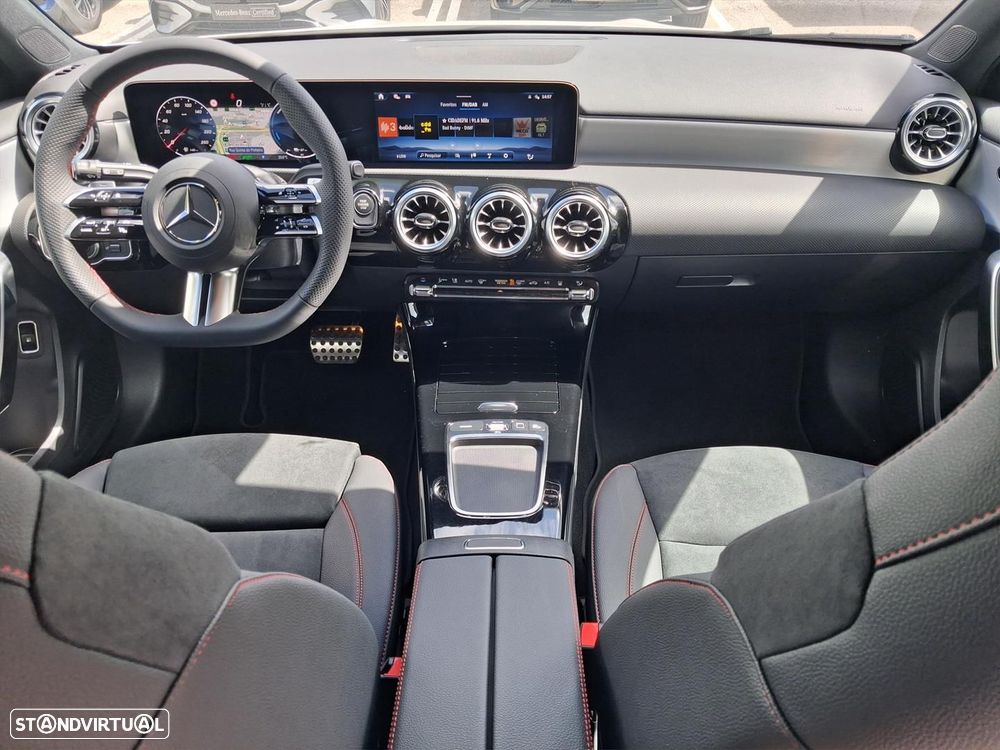 Mercedes-Benz A 250 e AMG Line - 19