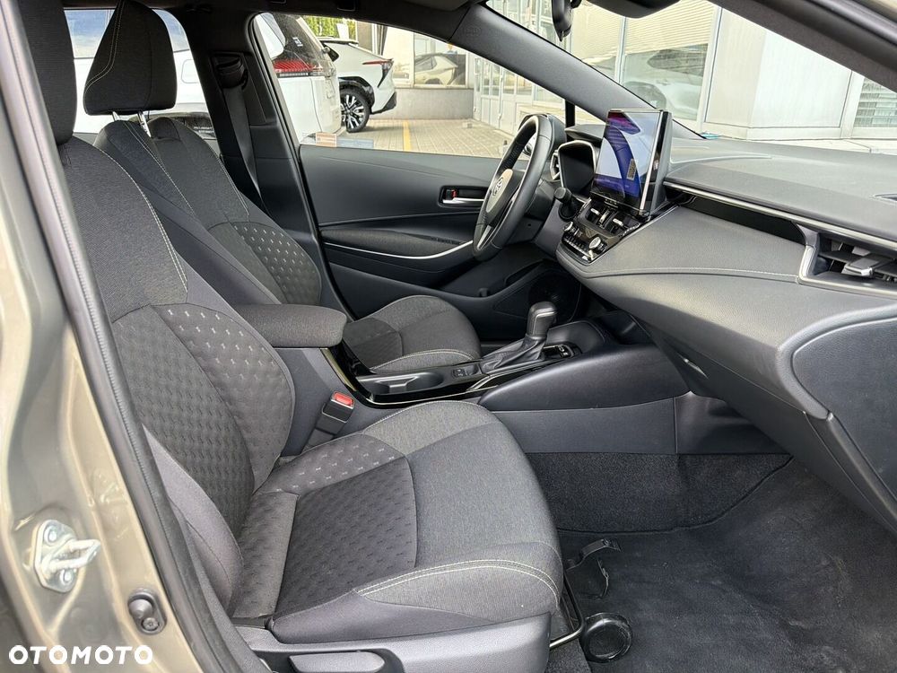 Toyota Corolla - 6
