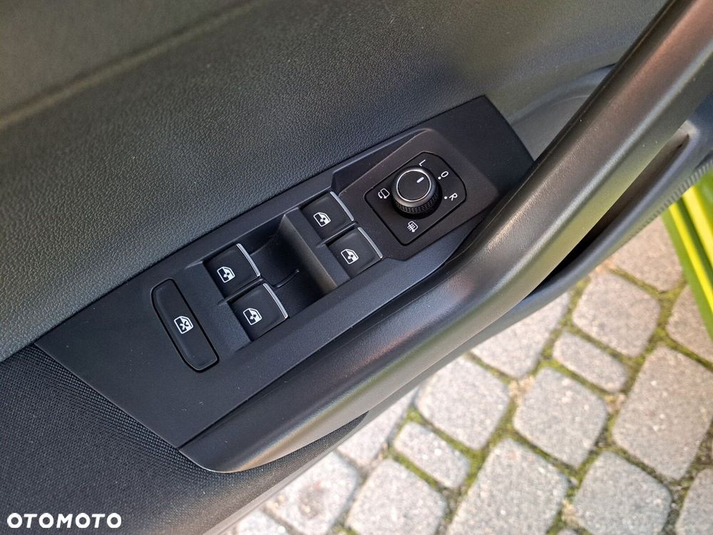 Volkswagen Taigo 1.5 TSI ACT R-Line Plus DSG - 22