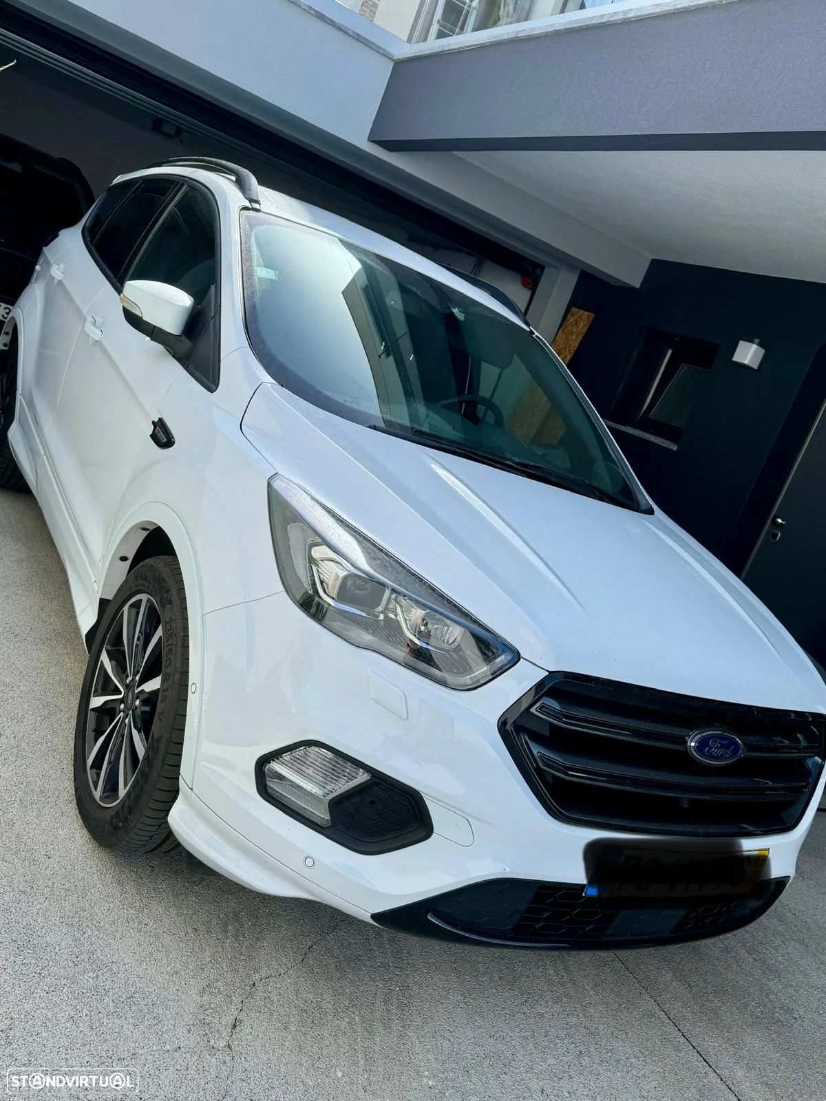 Ford Kuga 1.5 TDCi ST-Line - 1