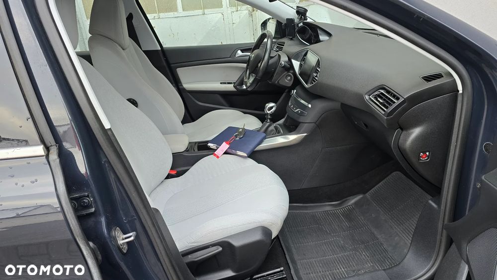 Peugeot 308 130 e-THP Stop & Start Access - 39