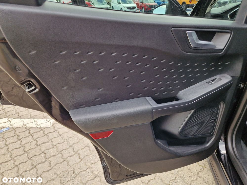 Ford Kuga 2.0 EcoBlue mHEV FWD Titanium - 24