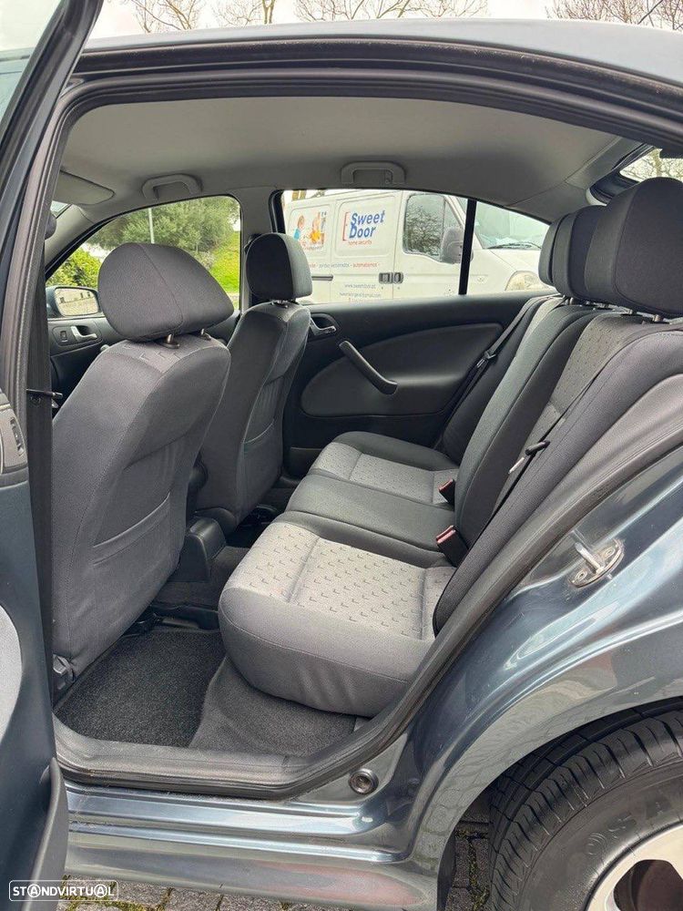 Skoda Octavia 1.4 Ambiente - 5