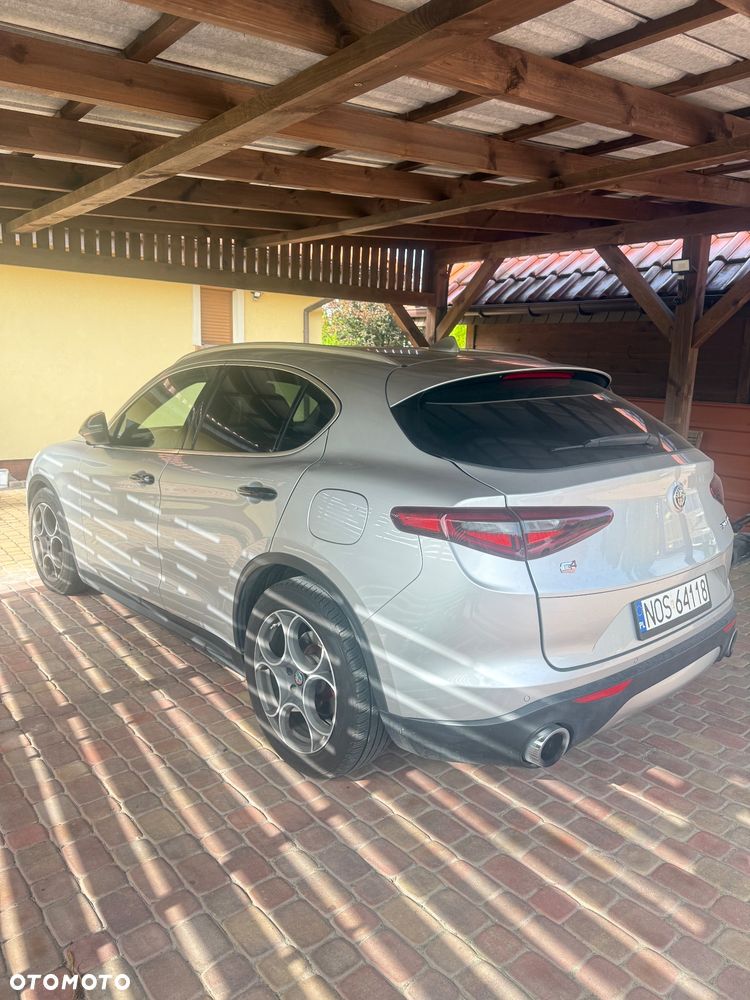Alfa Romeo Stelvio - 4