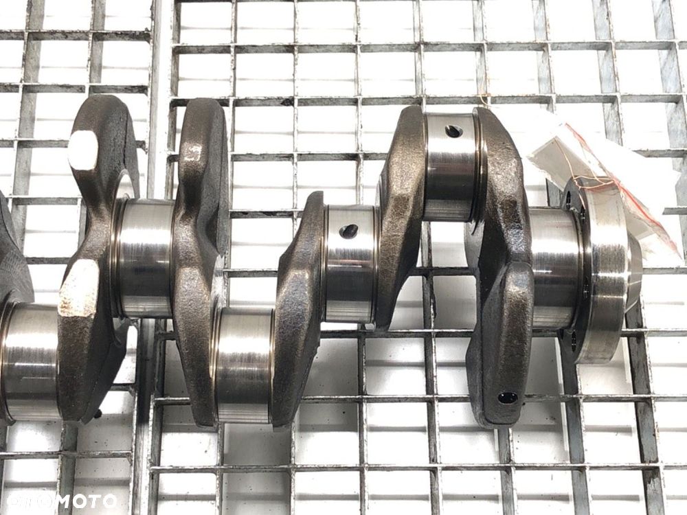 WAŁ KORBOWY - 699.00 PLN - AUDI A4 B8 Avant (8K5) 2007 - 2015 2.0 TDI 105 kW [143 KM] olej - 3