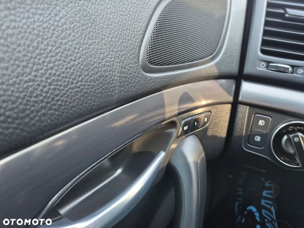 Hyundai i40 Kombi blue 1.7 CRDi DCT Premium - 36