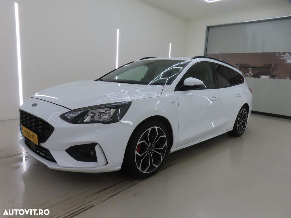 Ford Focus 1.0 EcoBoost MHEV ST-Line - 3