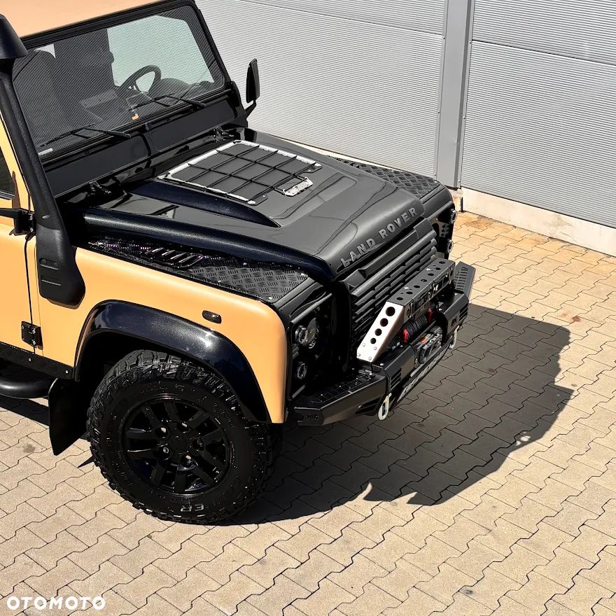 Land Rover Defender 2.4 TD4 SE - 13