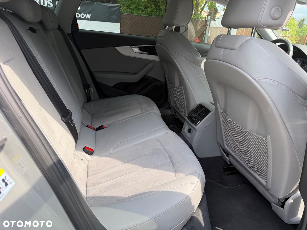Audi A4 Allroad - 37