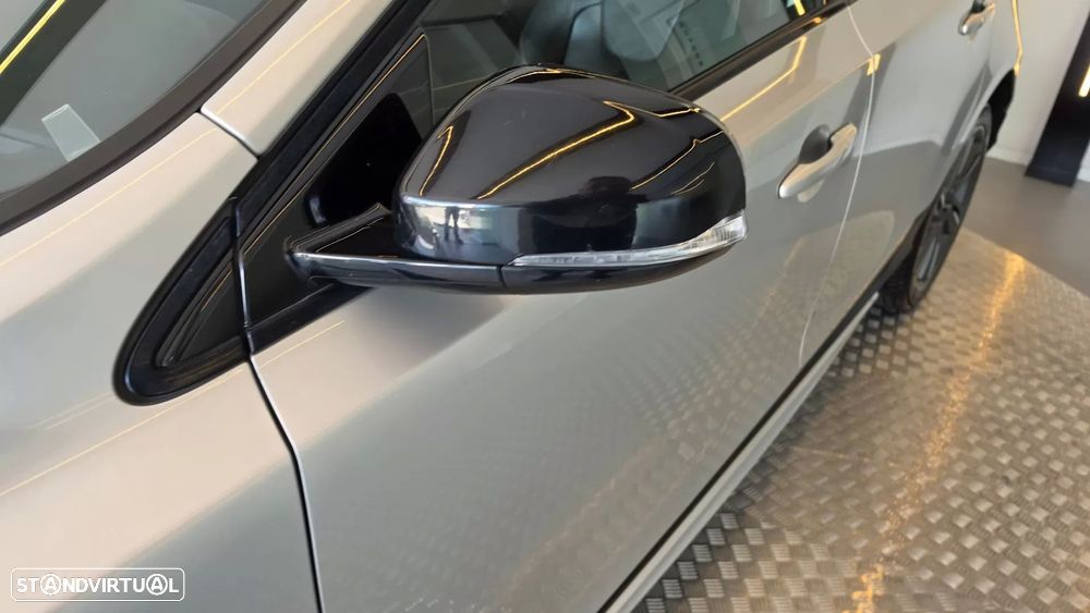 Volvo V40 Cross Country 1.6 D2 Summum - 32