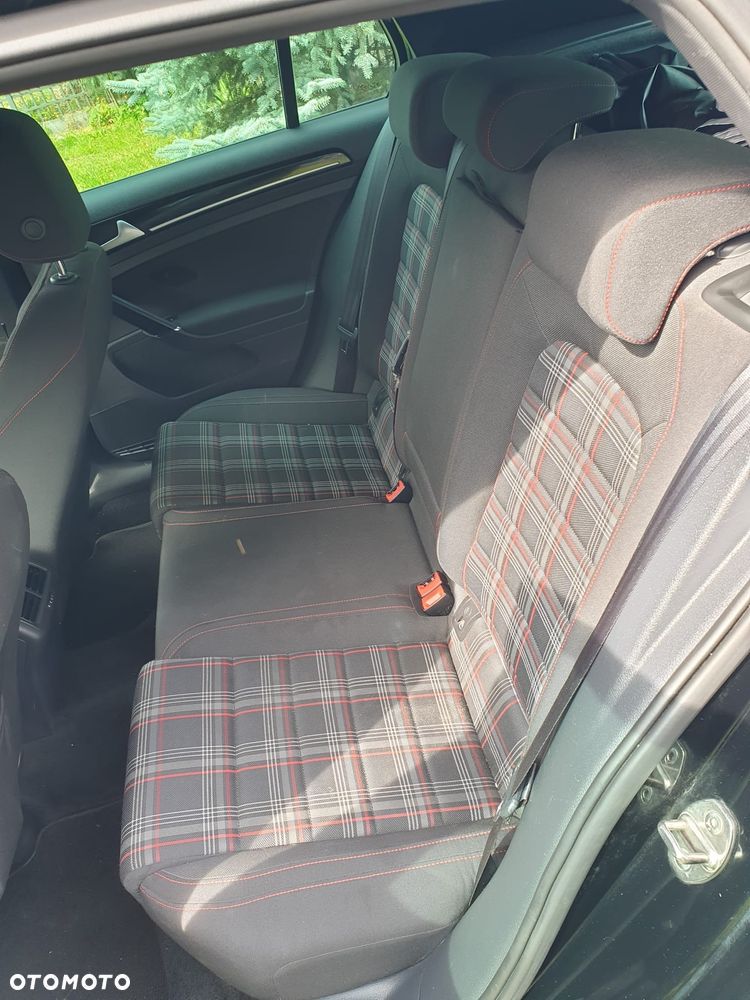 Volkswagen Golf GTI Performance BlueMotion Technology - 12