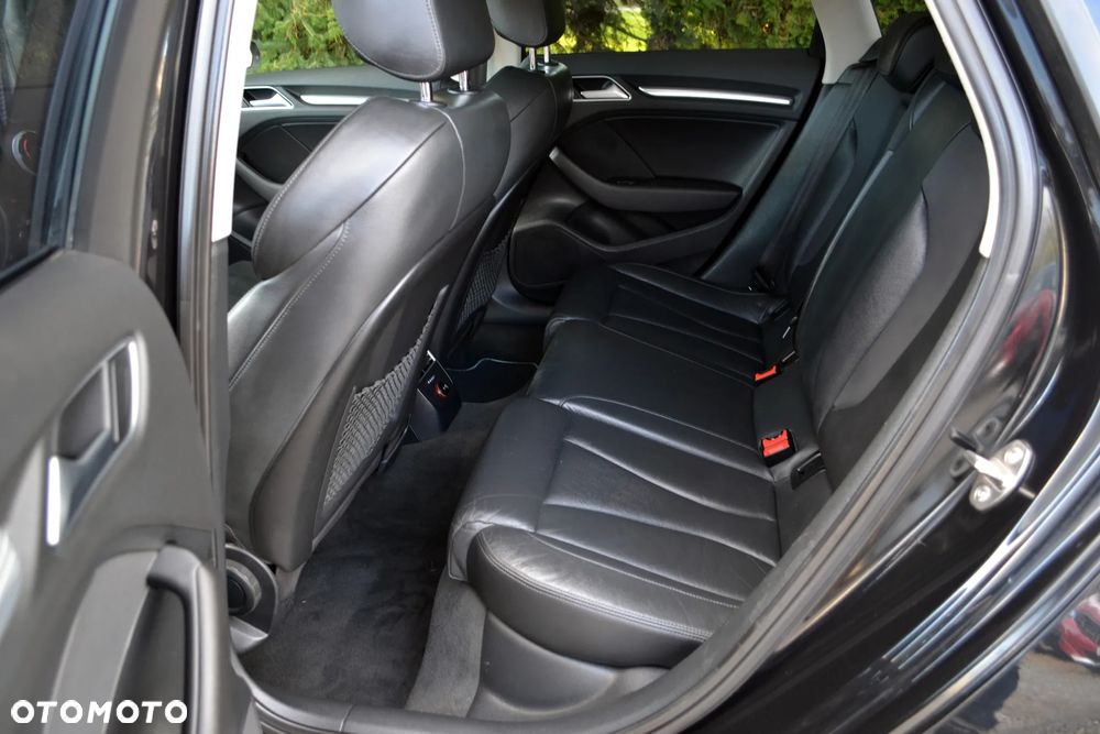 Audi A3 Sportback - 17