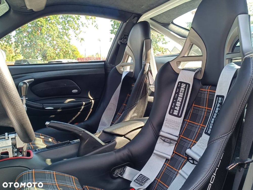 Porsche 911 - 18