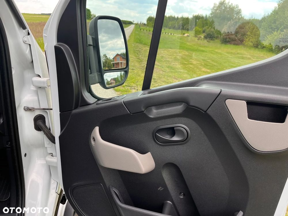 Renault Master - 29