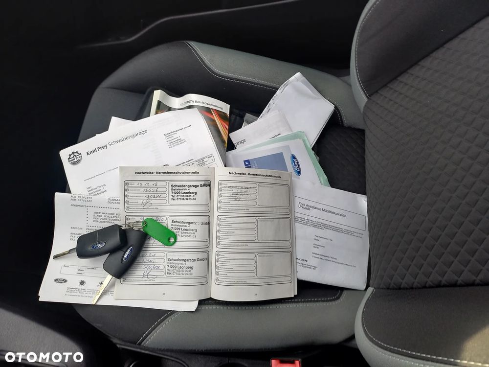 Ford Fiesta 1.0 Ambiente - 28