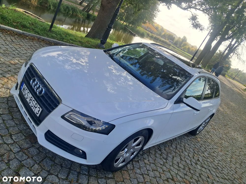 Audi A4 Avant - 13