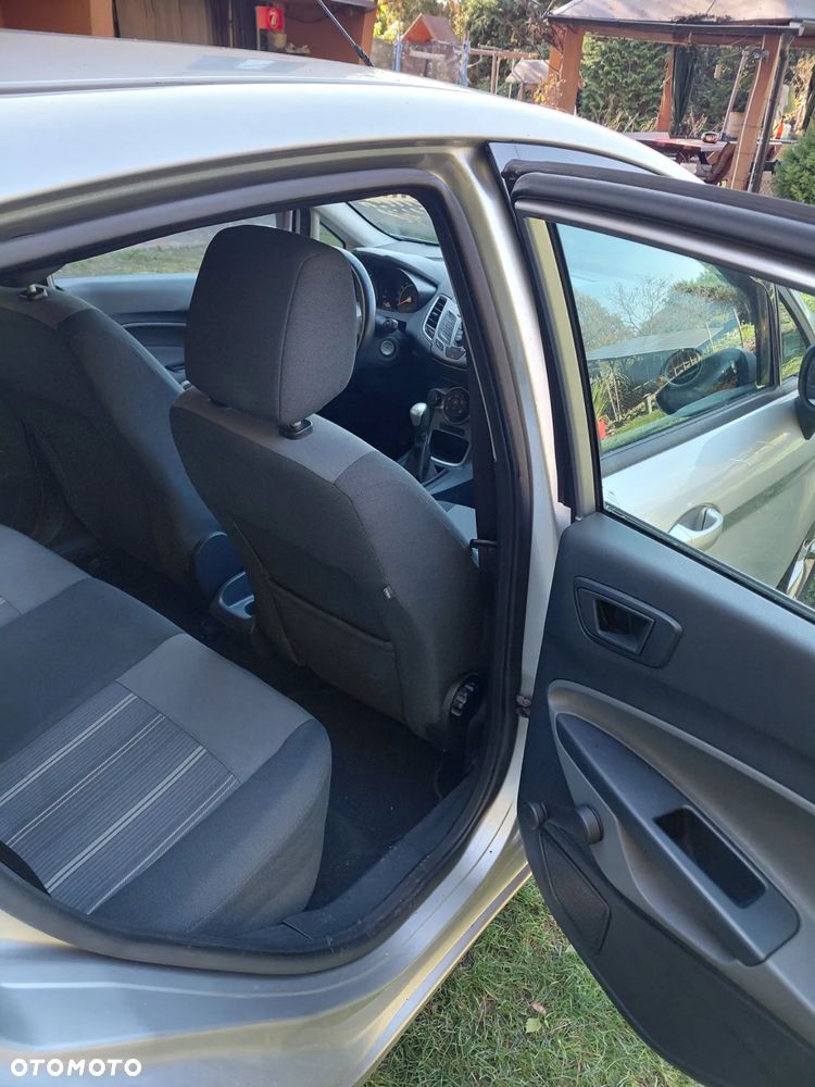 Ford Fiesta 1.4 TDCI - 21