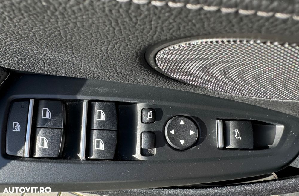 BMW X3 xDrive28i AT Advantage - 17