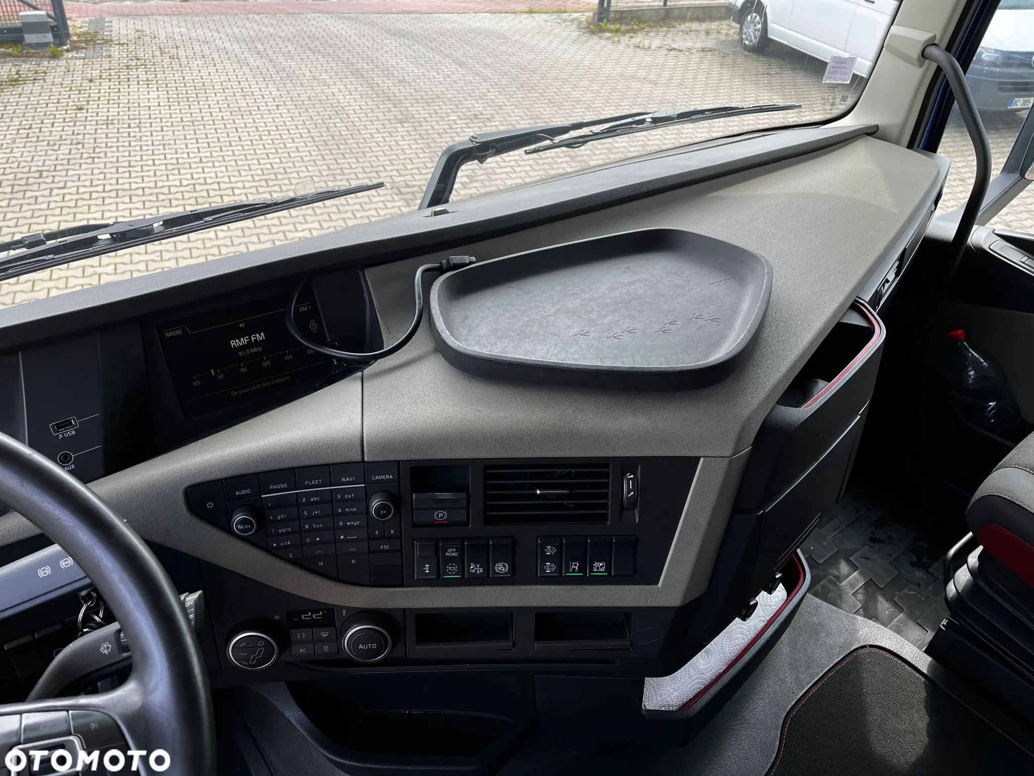 Volvo FH 500 SPROWADZONY Z FRANCJI  DWA ZBIORNIKI LODÓWKA - 10