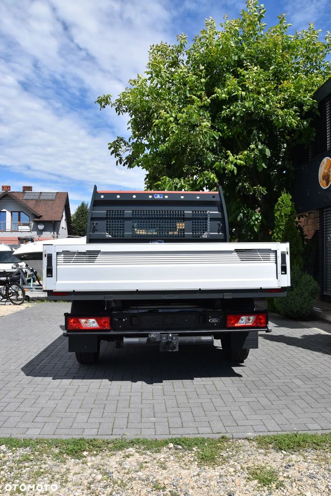 Ford Transit - 11