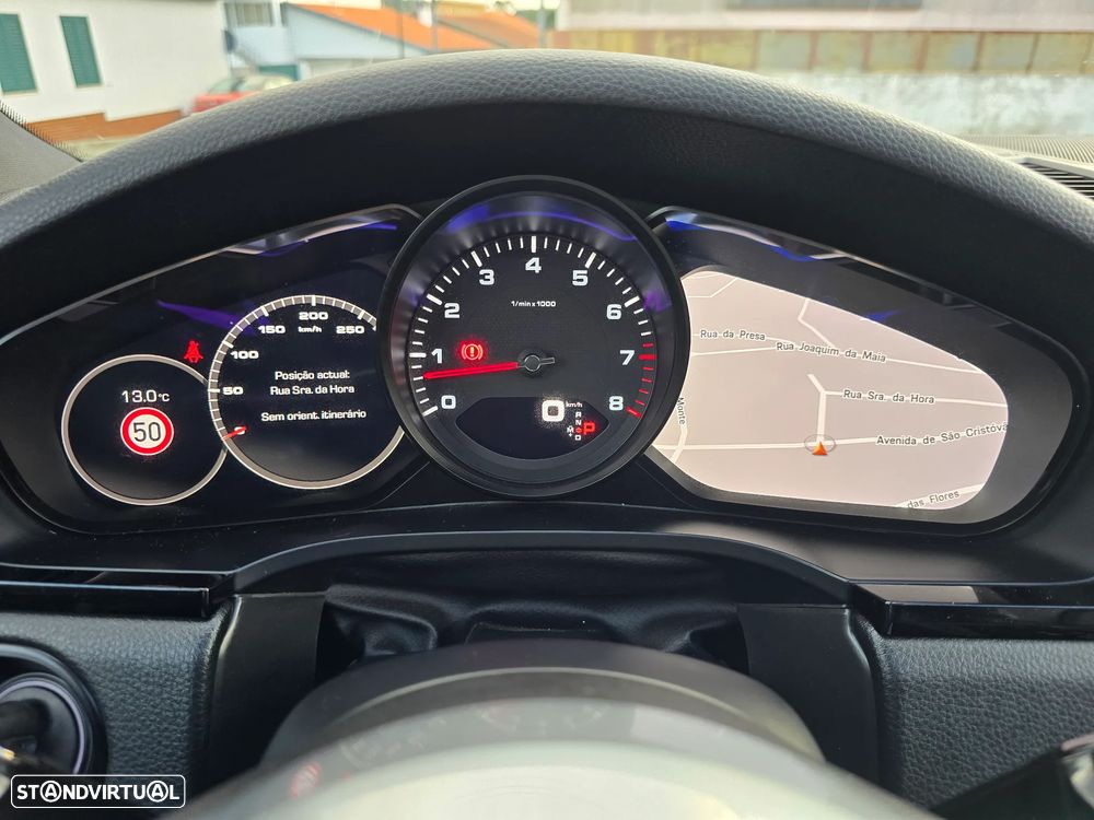 Porsche Cayenne Standard - 19