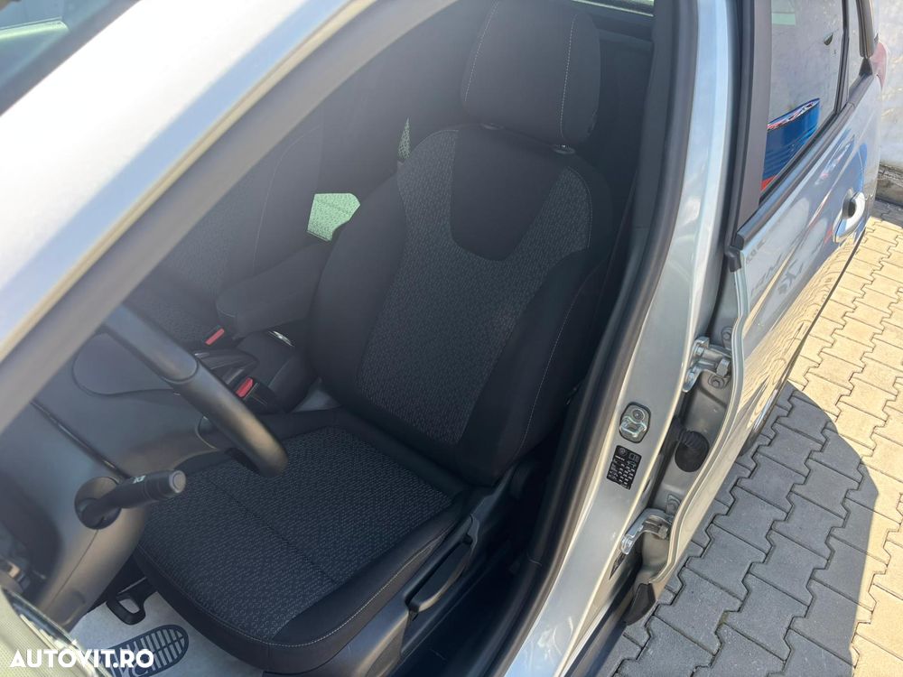 Opel Crossland - 28
