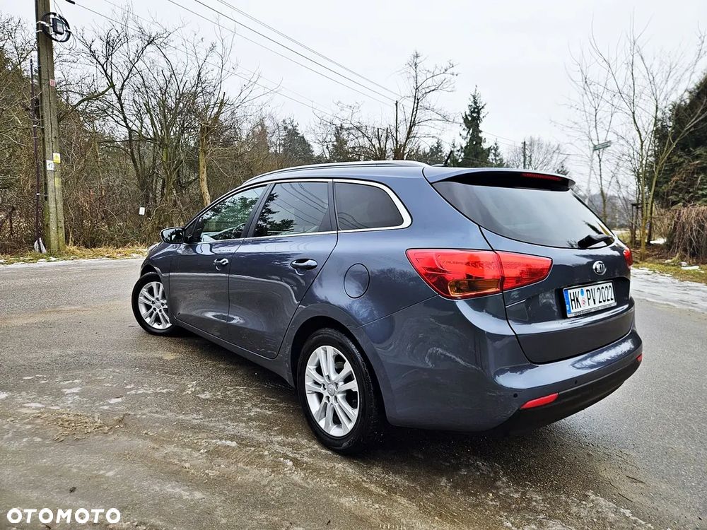 Kia Ceed 1.6 CRDi 128 Spirit - 10