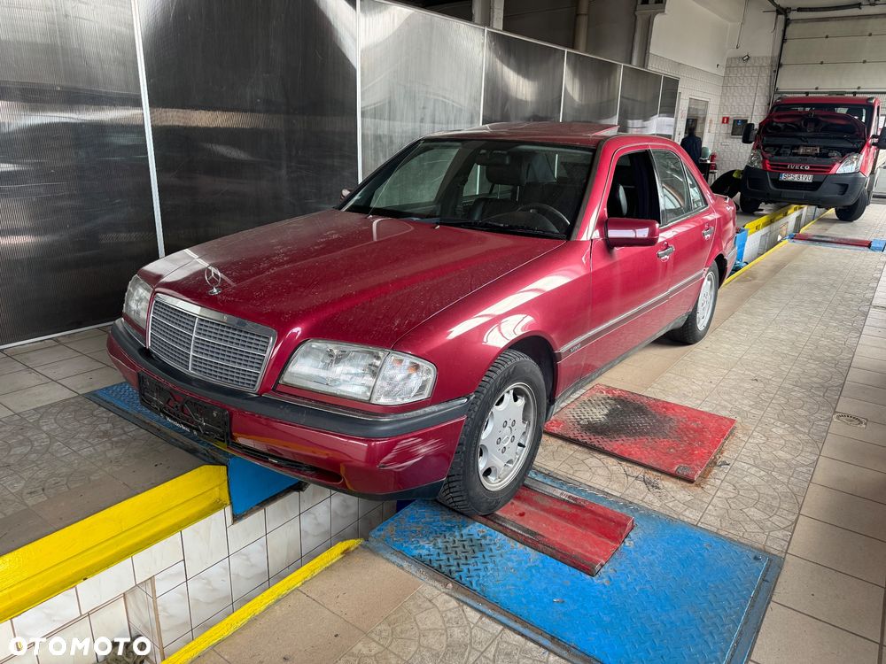 Mercedes-Benz Klasa C - 40
