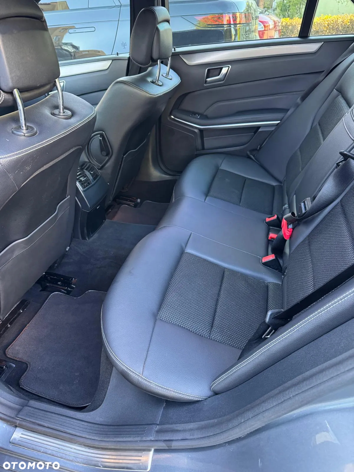 Mercedes-Benz Klasa E 200 BlueTEC 7G-TRONIC Classic - 16