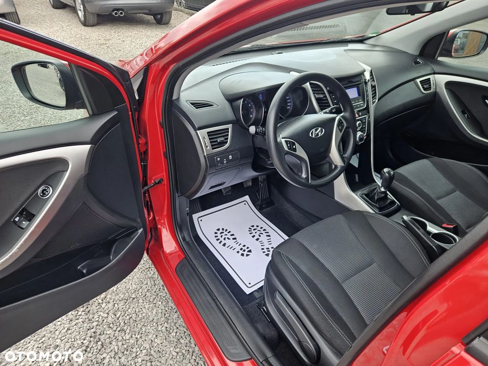 Hyundai i30 blue 1.4 Classic - 18