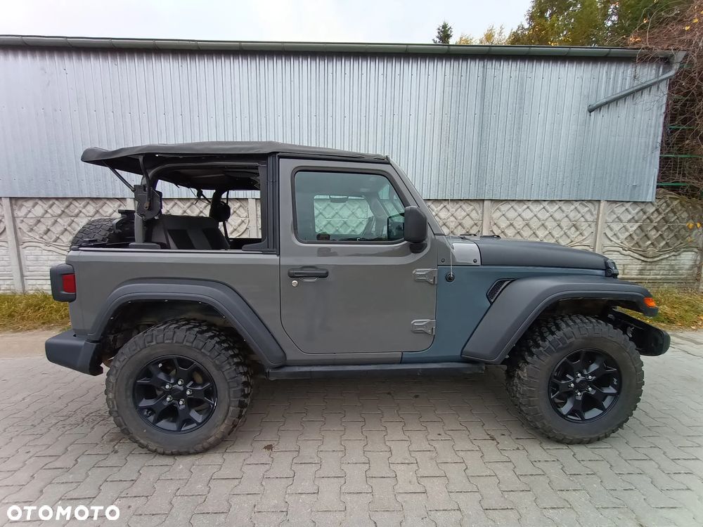 Jeep Wrangler - 4