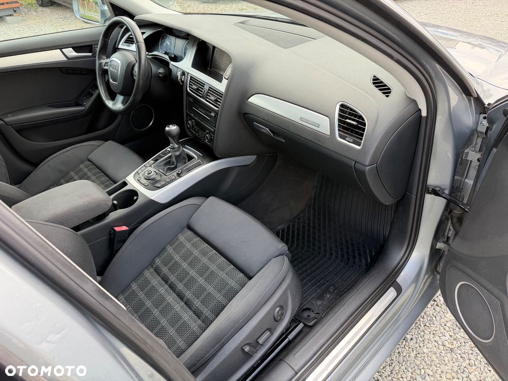 Audi A4 Limousine 3.2 FSI quattro S line Sportpaket (plus) - 24
