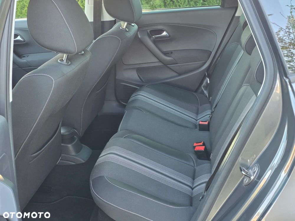 Volkswagen Polo 1.6 TDI MATCH - 23