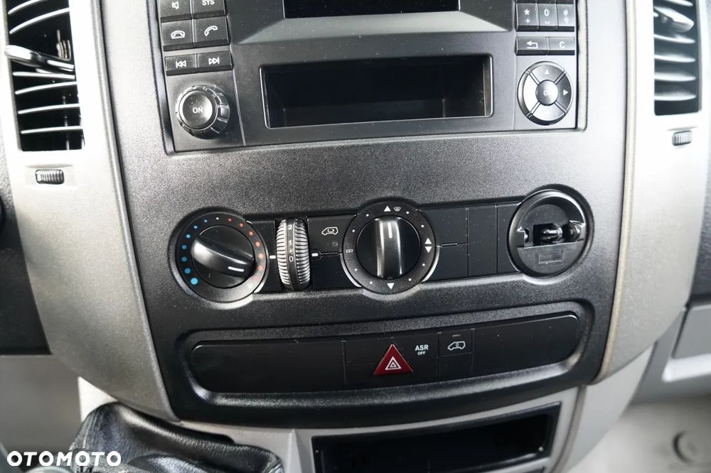 Mercedes-Benz SPRINTER / KONTENER 4,3 M / WINDA PALFINGER / SPROWADZONY - 29