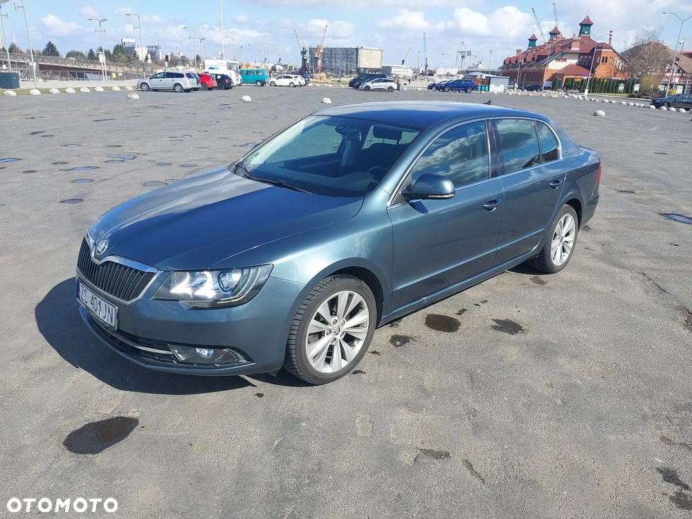 Skoda Superb 2.0 TSI Ambition DSG - 2