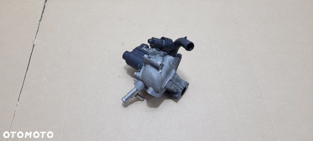 OBUDOWA ZAWÓR EGR AUDI A8 D3 Q7 4.2 TDI BVN BTR - 4