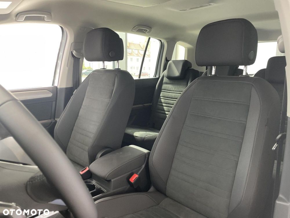 Volkswagen Touran 1.5 TSI EVO Comfortline Plus DSG - 11