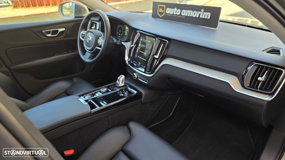 Volvo V60 2.0 T8 AWD TE Inscription - 30