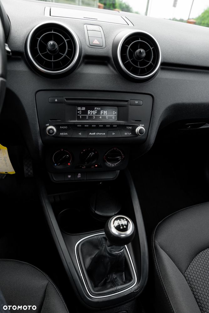 Audi A1 3-drzwiowe 1.2 TFSI S line edition - 26