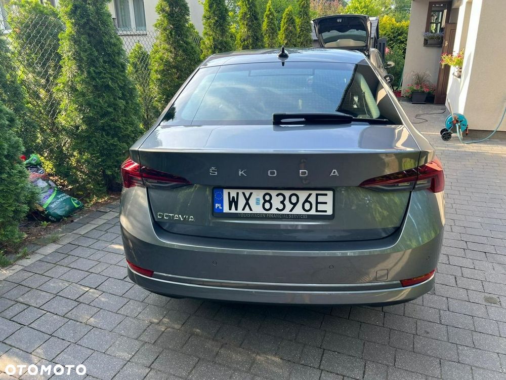 Skoda Octavia 2.0 TDI DSG Ambition - 5