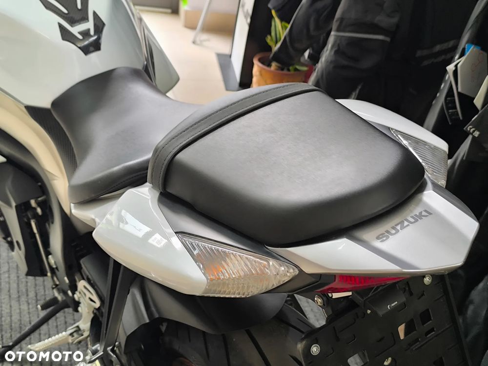 Suzuki GSX-R - 27