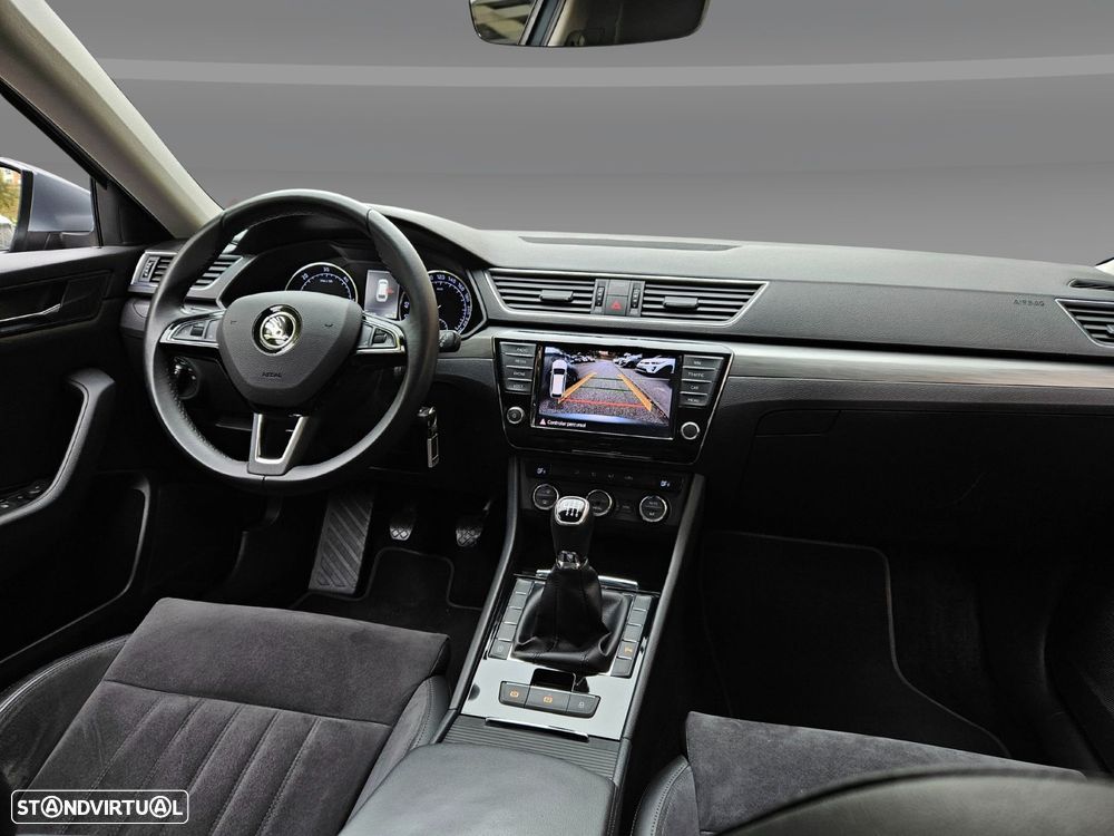 Skoda Superb Break 1.6 TDI Style - 23