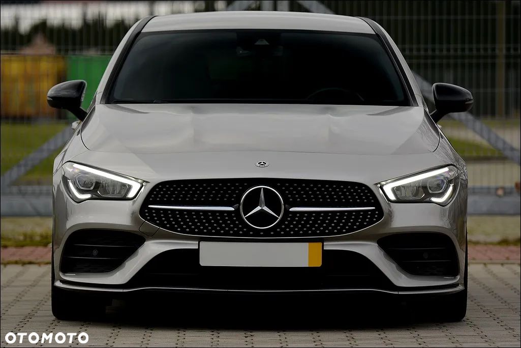 Mercedes-Benz CLA 180 Shooting Brake AMG Line - 1