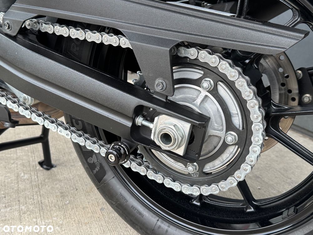 Suzuki V-STROM - 38